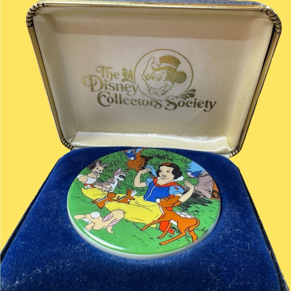 Disney Bundle - Picture 11 of 17